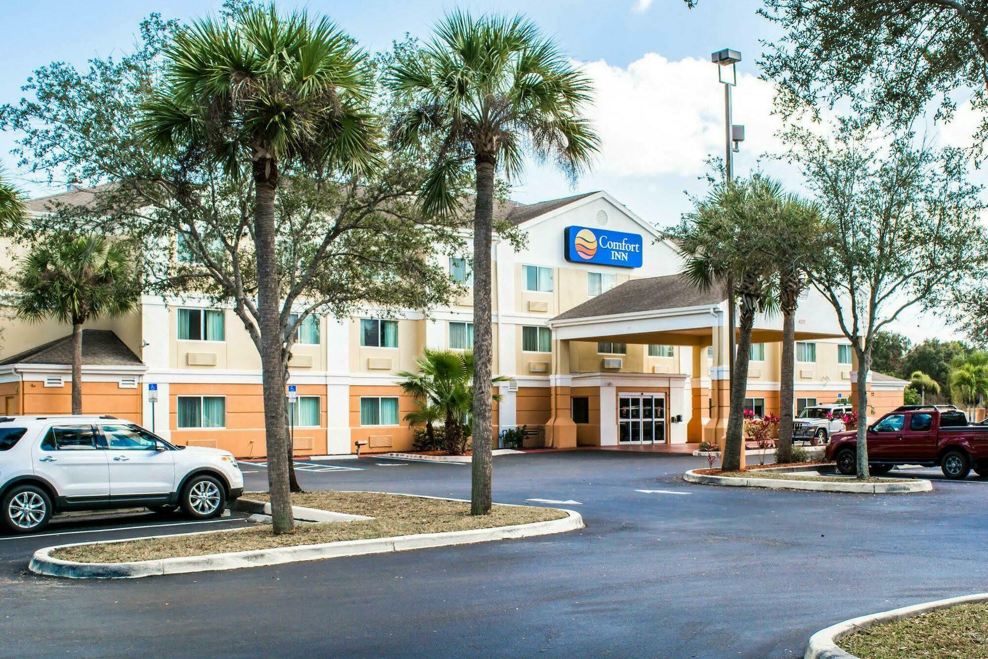 Comfort Inn Fort Myers Northeast Buitenkant foto